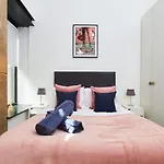 The Grand Manhattan Apartment In Central Leeds